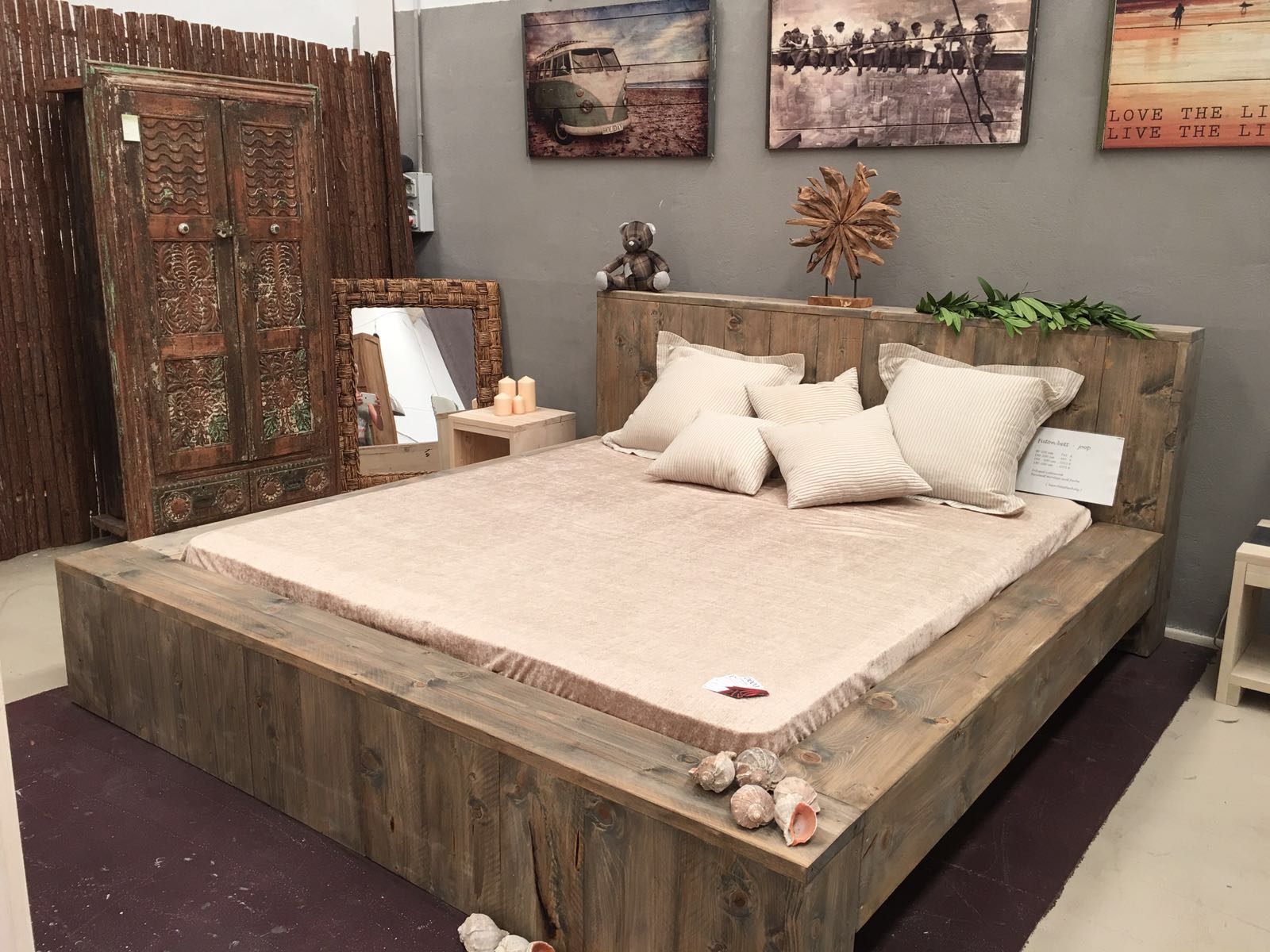 Houten bed (model: blokbed) - Steigerhouten Meubelen