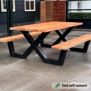 Boomstam picknicktafel met stalen frame